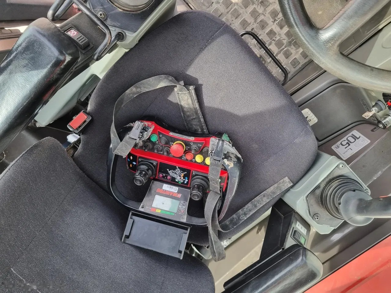 2016 Manitou MRT, 3.335 mth, Import Auf Lager in der EU — Foto 9 z 15