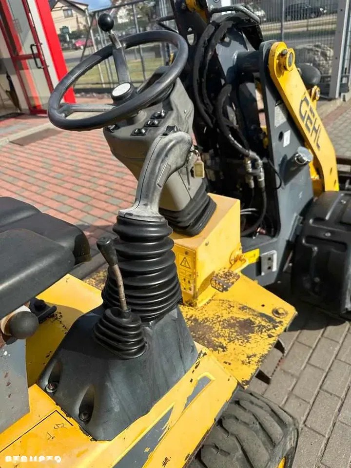 2010 Gehl 140, Import Auf Lager in der EU — Foto 12 z 17