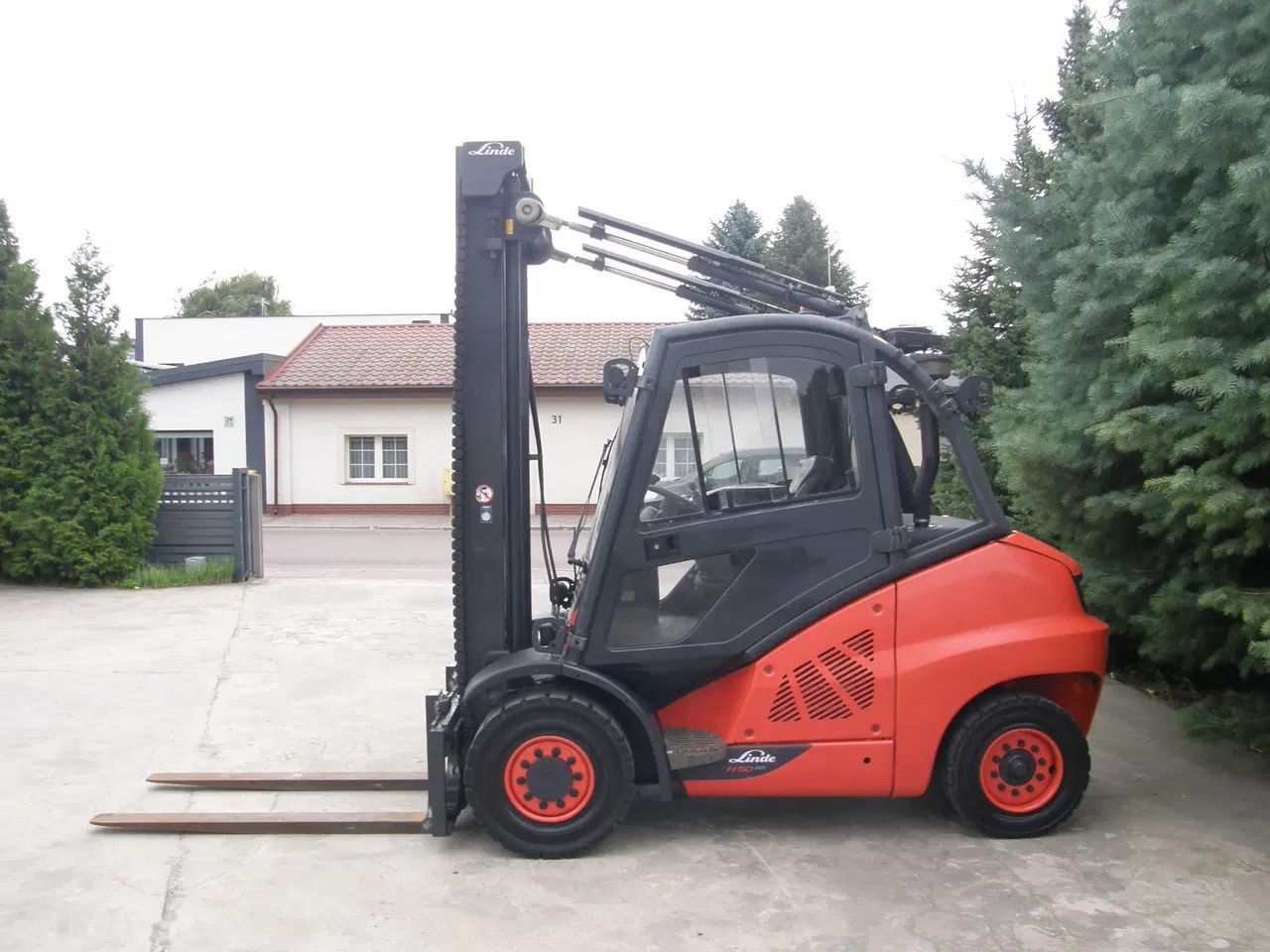 2015 Linde, 12.000 mth, Import Auf Lager in der EU — Foto 1 z 24 2015 Linde, 12.000 mth, Import Auf Lager in der EU — Foto 1 z 24