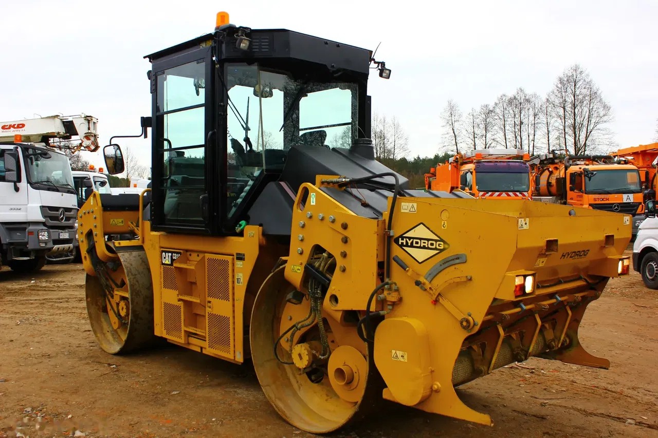 2017 Caterpillar CD10, 5.890 mth, Import Auf Lager in der EU — Foto 14 z 24