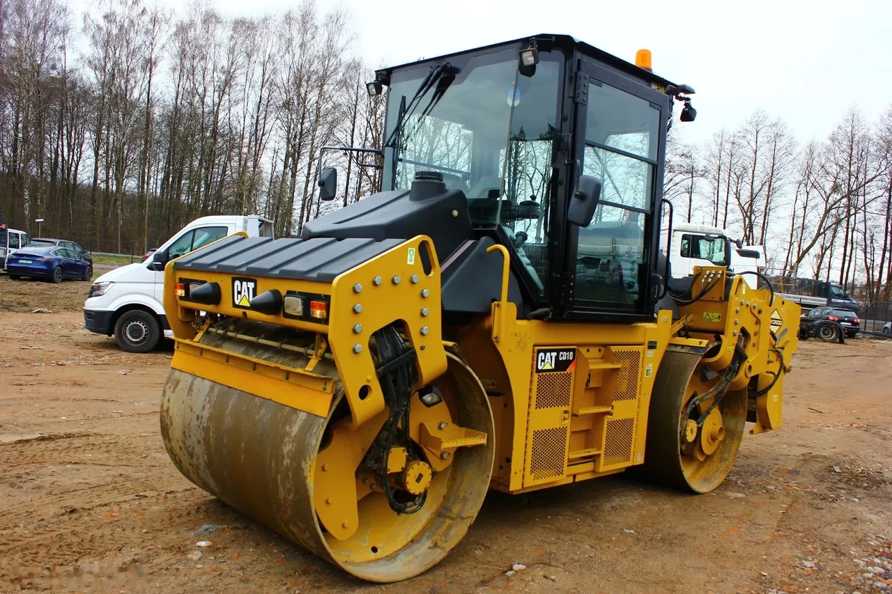 2017 Caterpillar CD10, 5.890 mth, Import Auf Lager in der EU — Foto 7 z 24