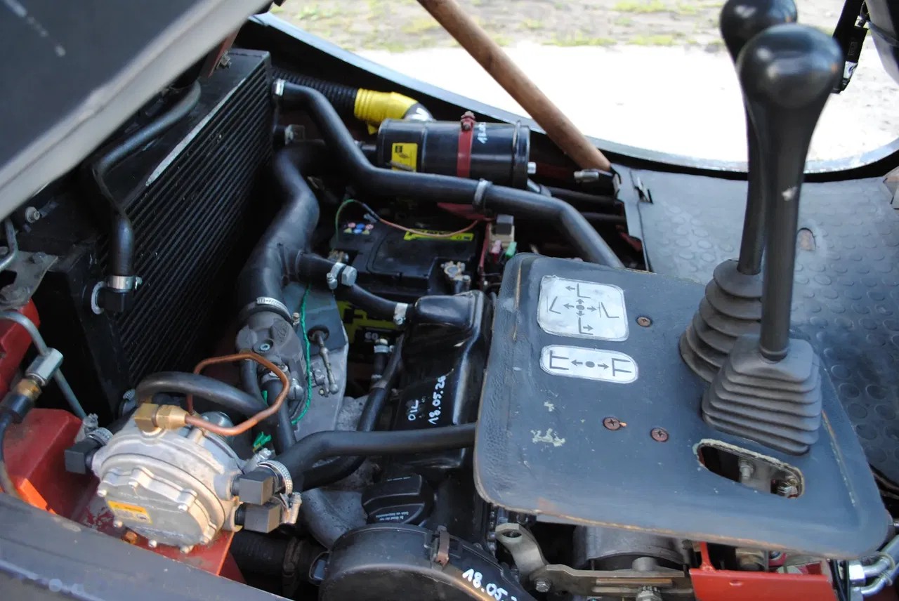 2001 Linde H16T, 4.700 mth, Import Auf Lager in der EU — Foto 13 z 17