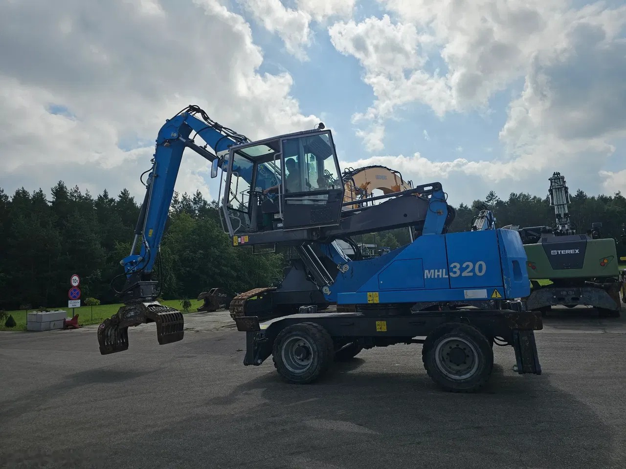 2014 Fuchs MHL 320, 13.198 mth, Import Auf Lager in der EU — Foto 2 z 3