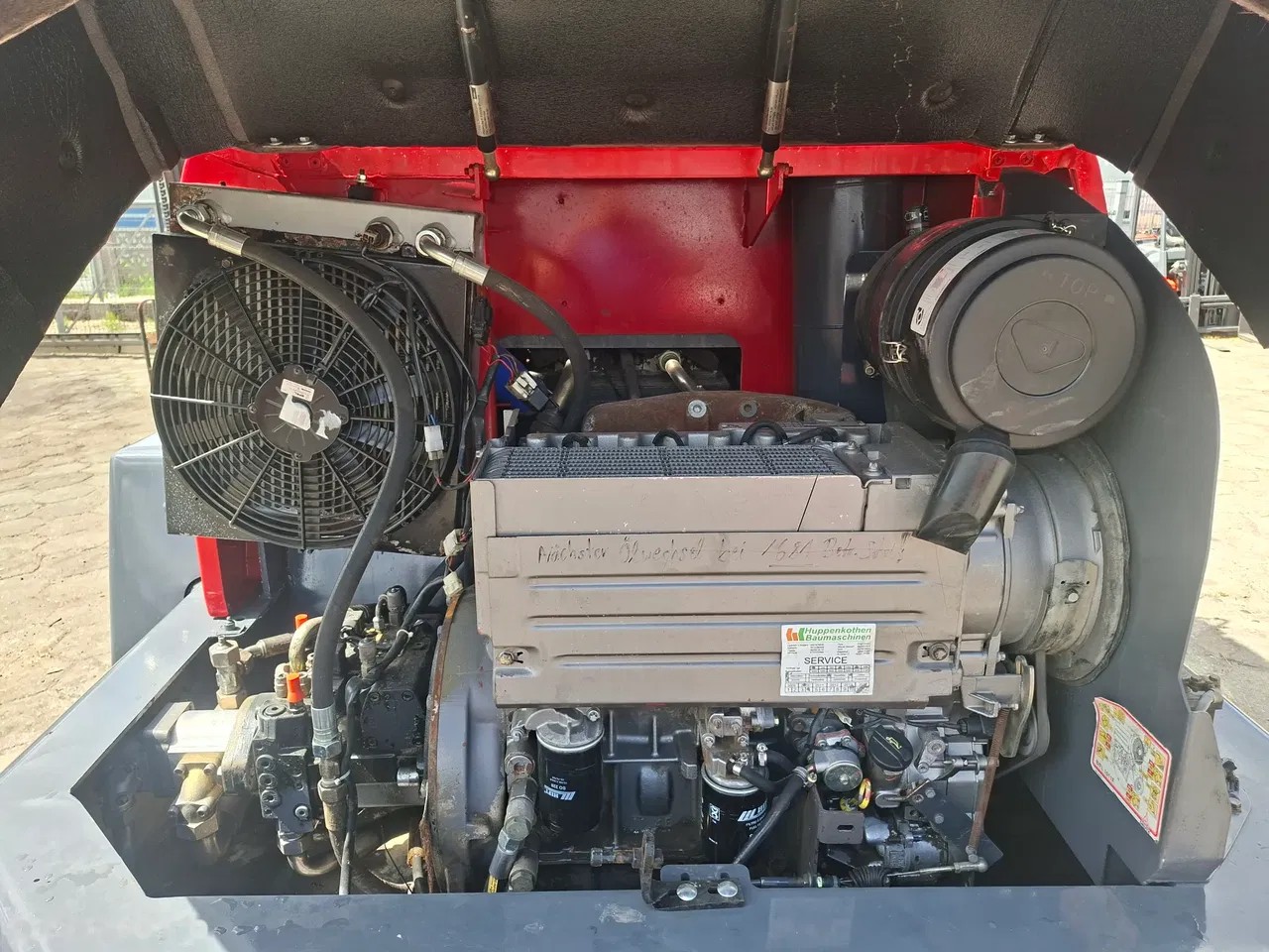 1998 Ahlmann As85, 3.398 mth, Import Auf Lager in der EU — Foto 10 z 11
