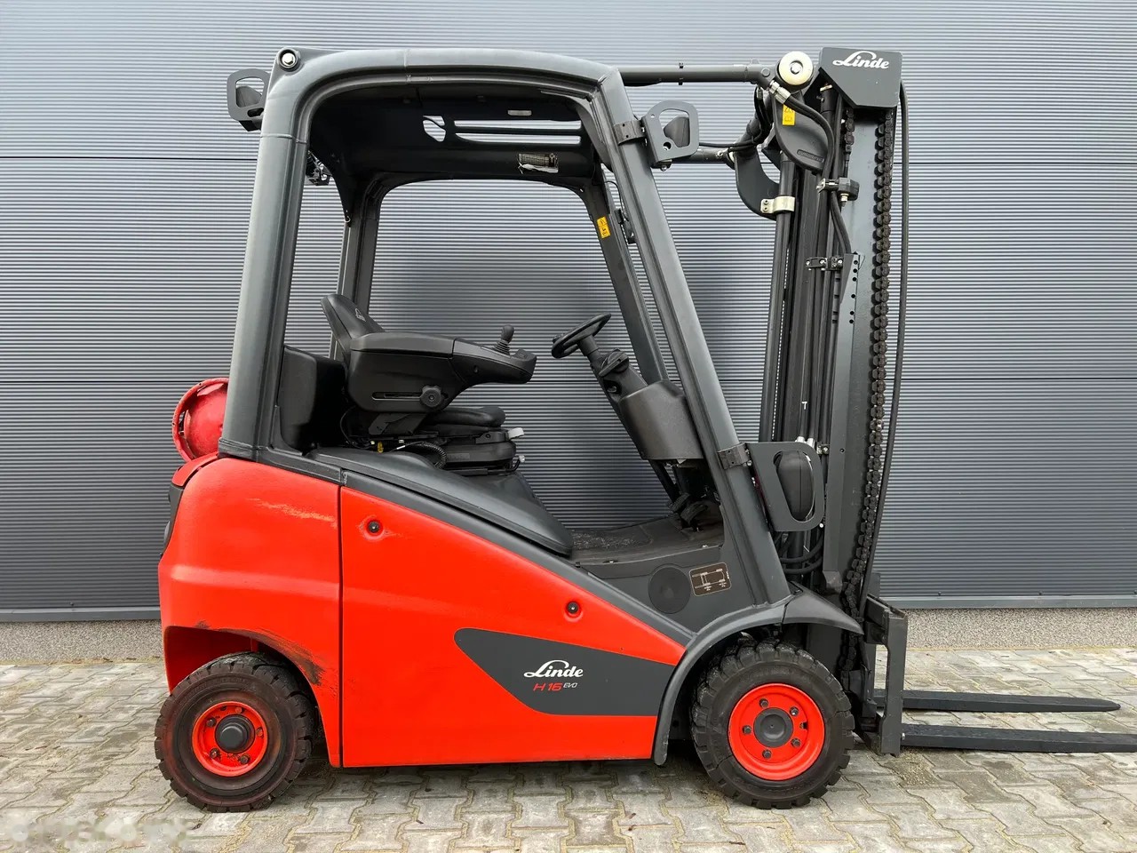 2015 Linde H16T-01, 3.004 mth, Import Auf Lager in der EU — Foto 2 z 11