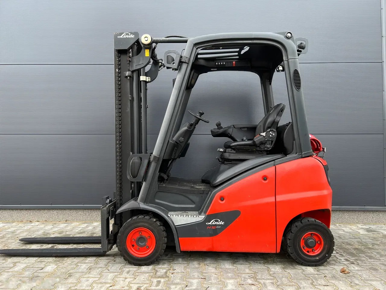 2015 Linde H16T-01, 3.004 mth, Import Auf Lager in der EU — Foto 9 z 11