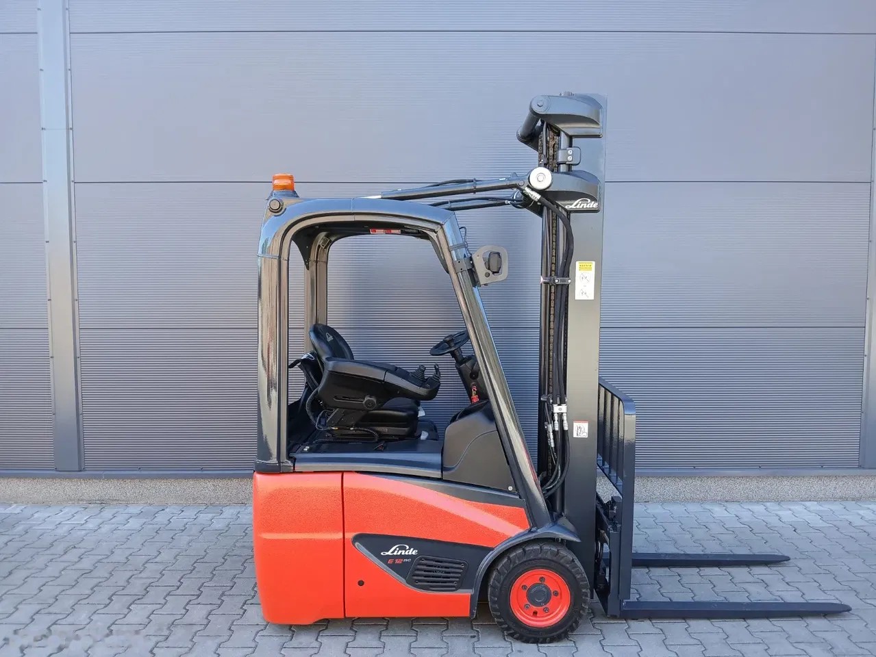 2021 Linde E12-02, 335 mth, Import Auf Lager in der EU — Foto 2 z 12
