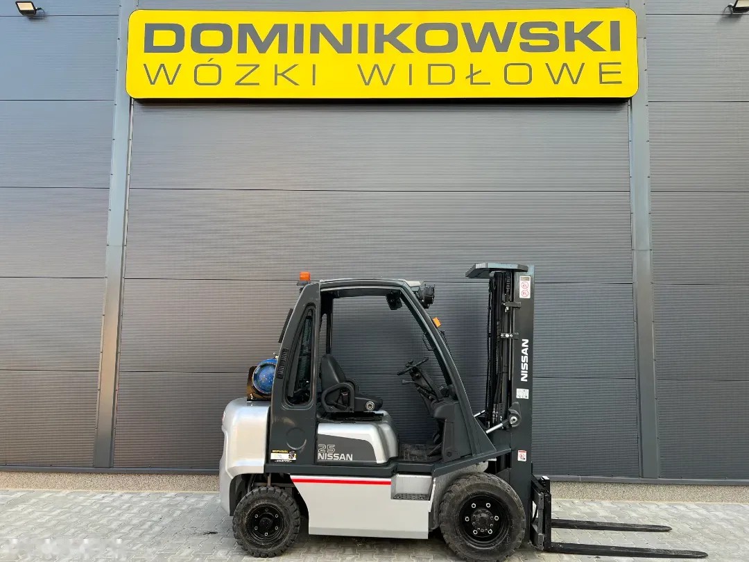 2011 Nissan U1D2A25LQ, 2.846 mth, Import Auf Lager in der EU — Foto 1