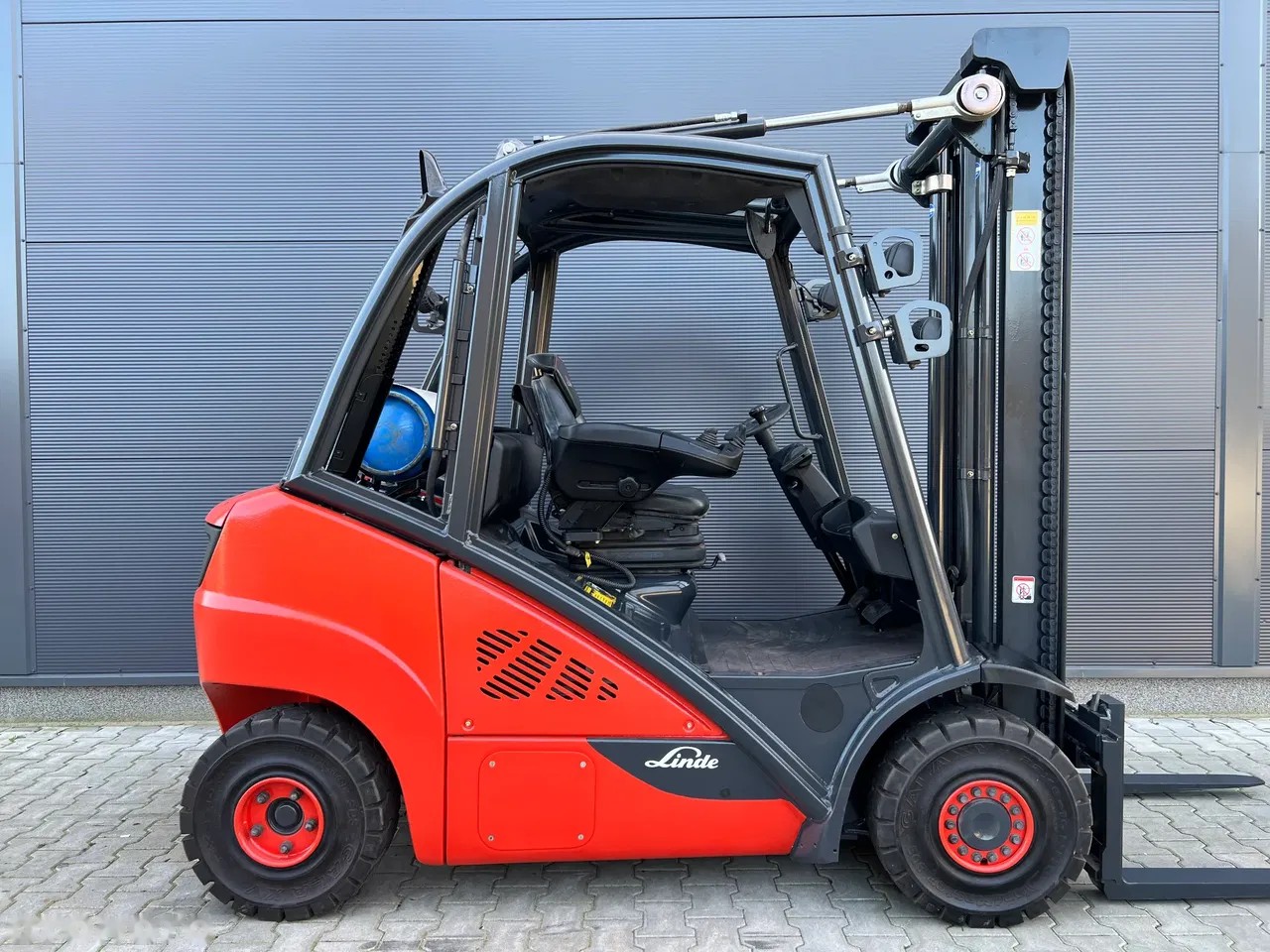 2017 Linde H25T-02, 7.243 mth, Import Auf Lager in der EU — Foto 2 z 11