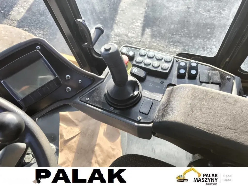 2018 Caterpillar VÁLEC, 5.001 mth, Import Auf Lager in der EU — Foto 15 z 18