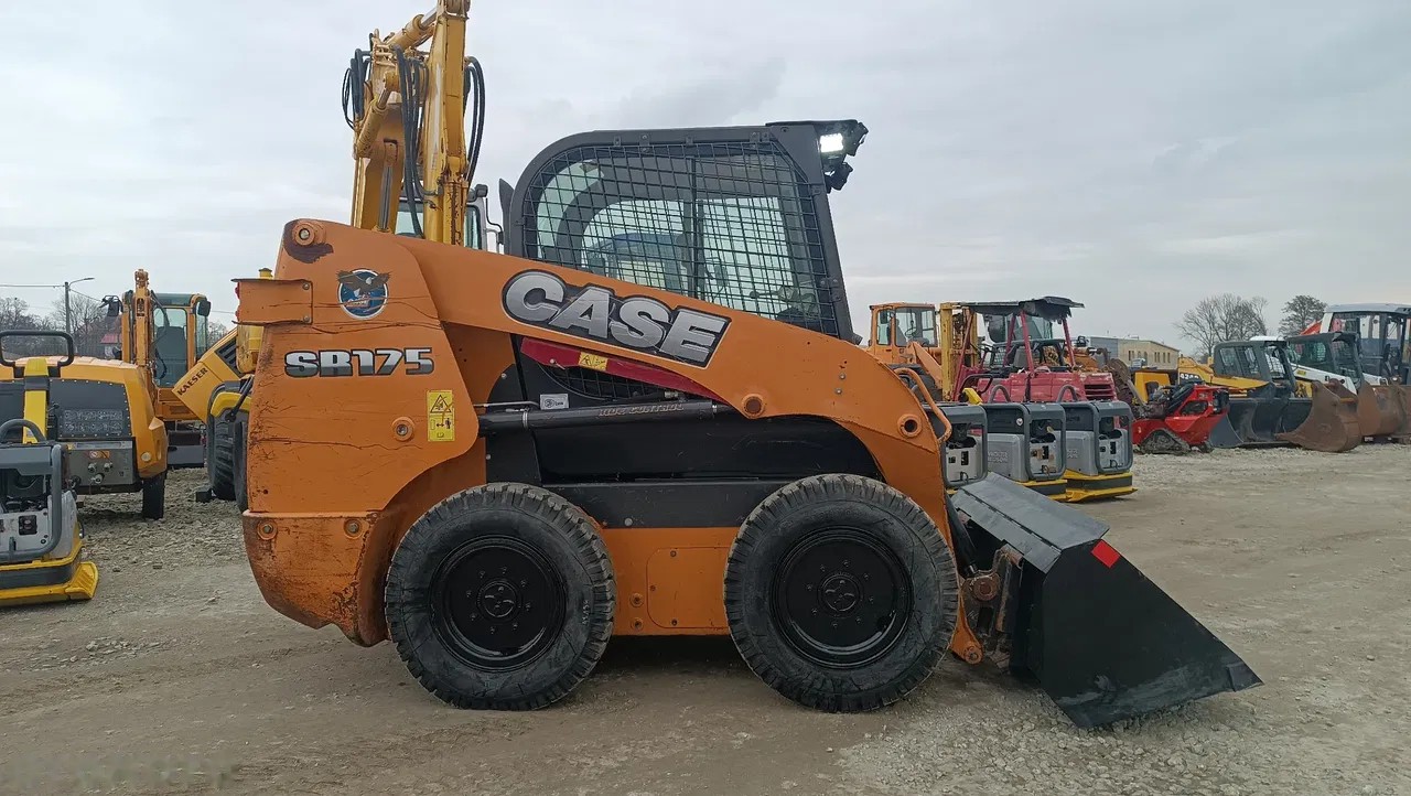 2014 Case SR 175, 3.000 mth, Import Auf Lager in der EU — Foto 3 z 13