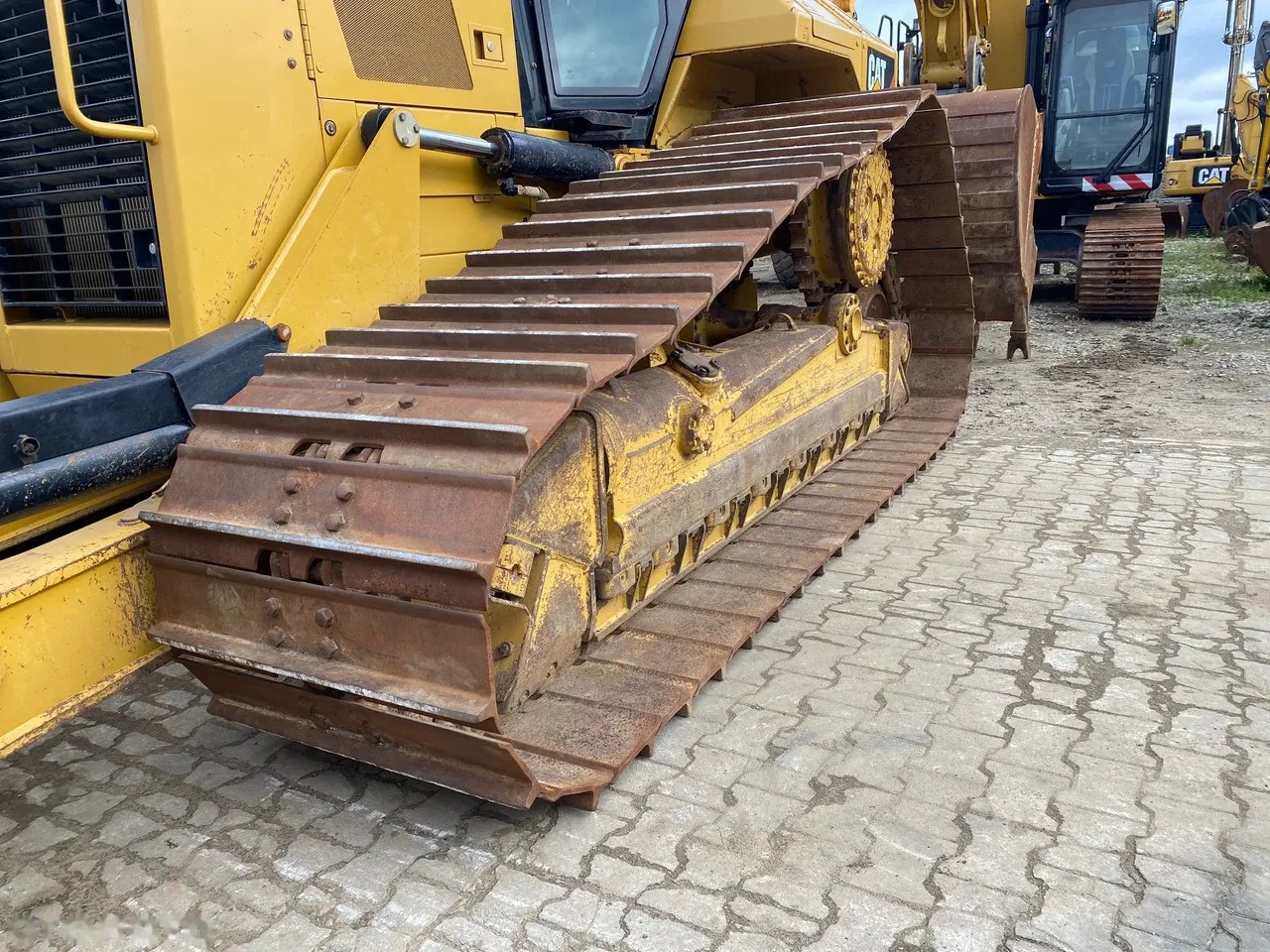2017 Caterpillar D6N, 8.000 mth, Import Auf Lager in der EU — Foto 13 z 23