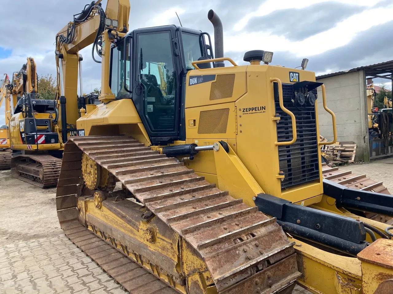2017 Caterpillar D6N, 8.000 mth, Import Auf Lager in der EU — Foto 8 z 23
