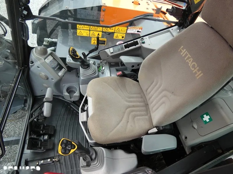2016 Hitachi ZAXIS, 5.541 mth, Import Auf Lager in der EU — Foto 14 z 24