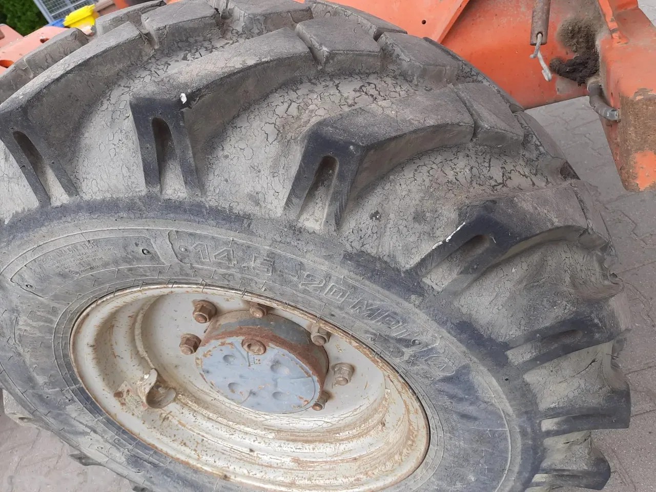 2000 Paus AKD, 3.370 mth, Import Auf Lager in der EU — Foto 2 z 17