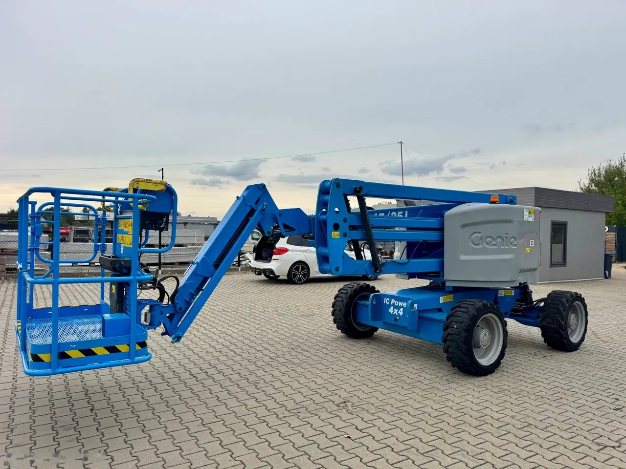 2019 Genie, 2.320 mth, Import Auf Lager in der EU — Foto 1