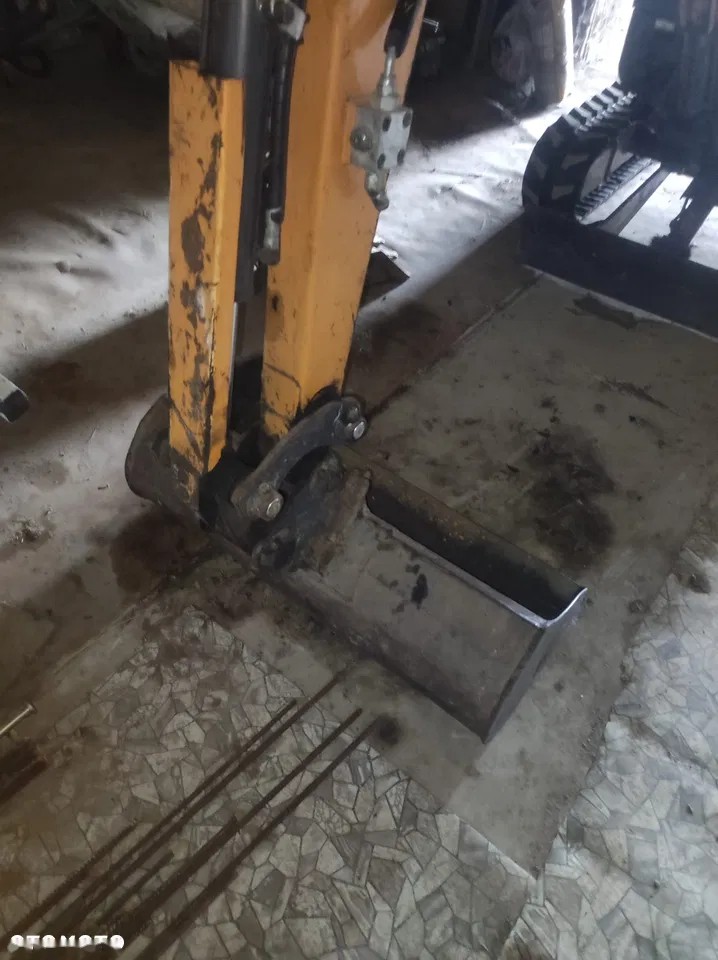 2018 Case CX18c, 2.600 mth, Import Auf Lager in der EU — Foto 10 z 14