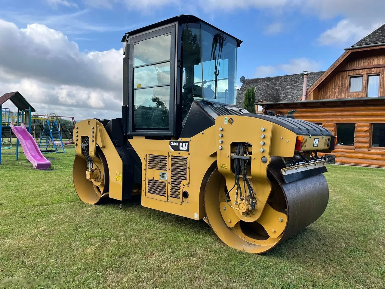 2015 Caterpillar CB44B, 800 mth, Import Auf Lager in der EU — Foto 1