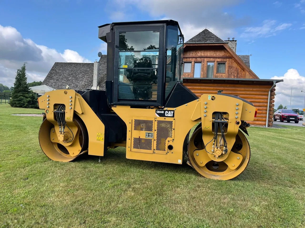 2015 Caterpillar CB44B, 800 mth, Import Auf Lager in der EU — Foto 5 z 10