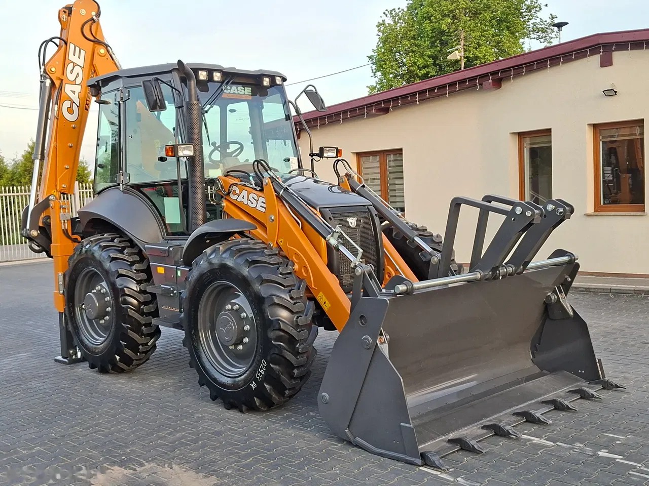2026 Case 695SV, 5 mth, Import Auf Lager in der EU — Foto 14 z 15
