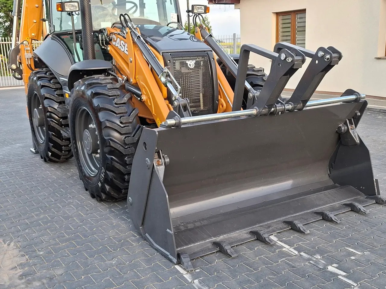 2026 Case 695SV, 5 mth, Import Auf Lager in der EU — Foto 15 z 15