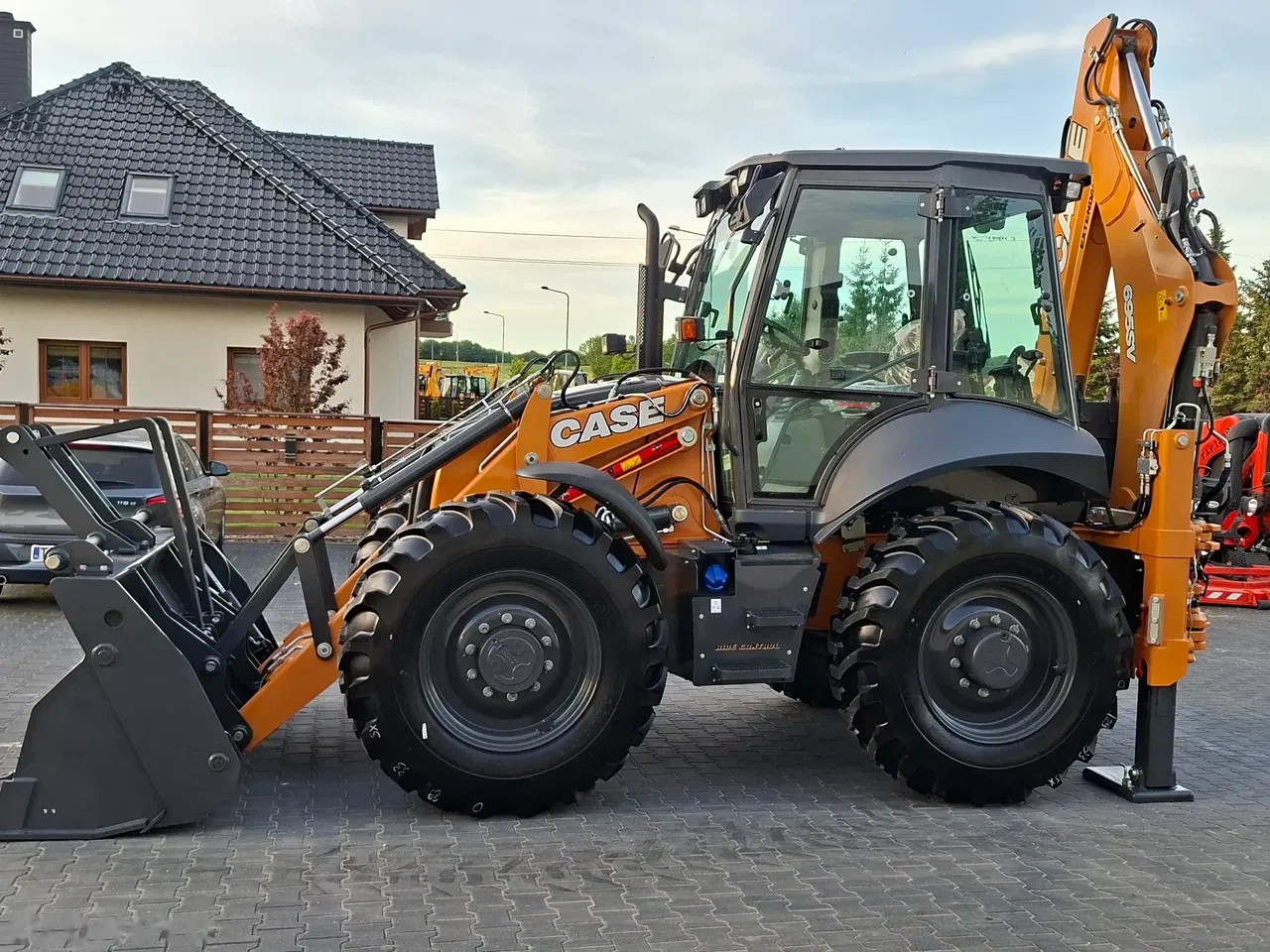 2026 Case 695SV, 5 mth, Import Auf Lager in der EU — Foto 7 z 15