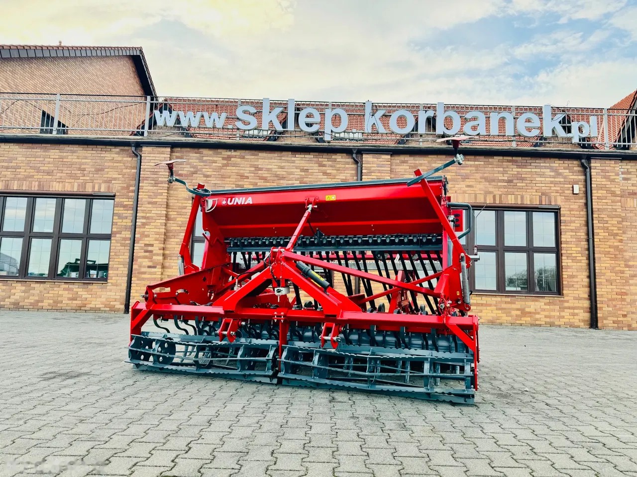 2024 Unia SADA, Import Auf Lager in der EU — Foto 1