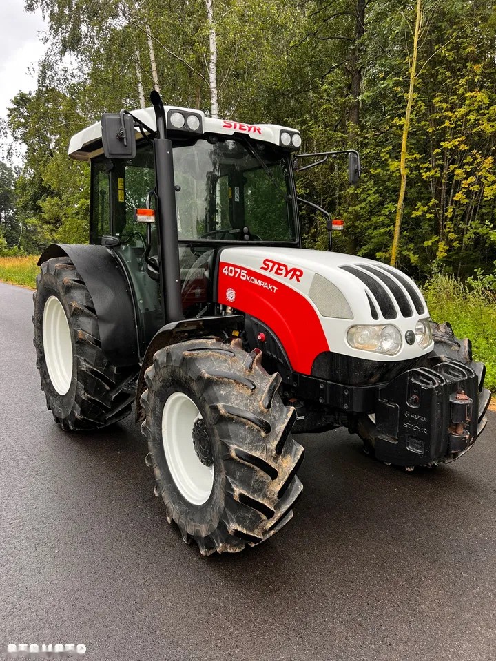 2012 Steyr Kompakt 4075, 3.547 mth, Import Auf Lager in der EU — Foto 2 z 8