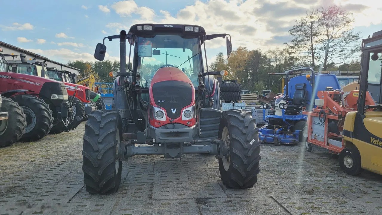 2016 Valtra N93, 7.265 mth, Import Auf Lager in der EU — Foto 5 z 14