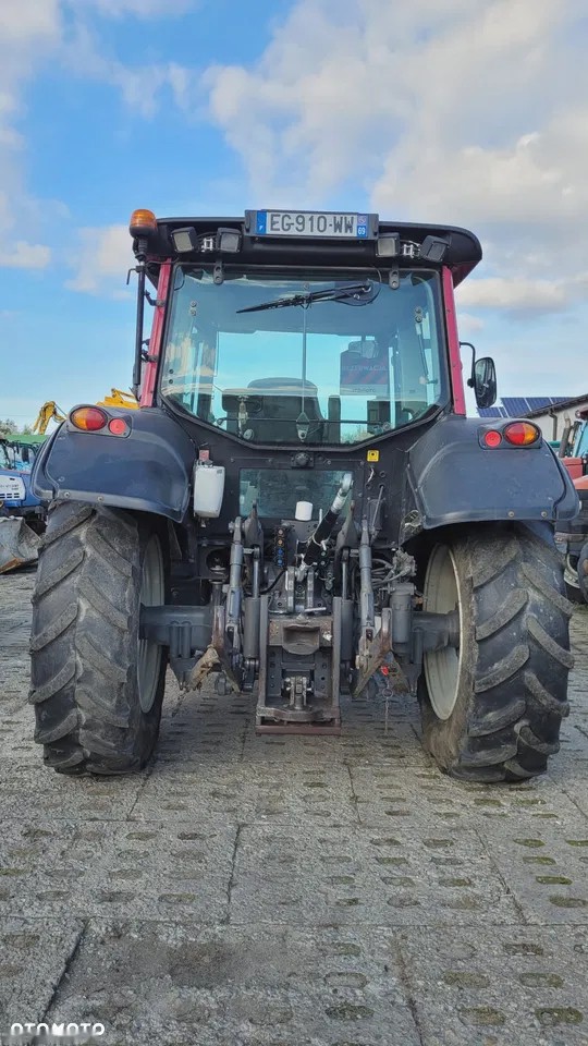 2016 Valtra N93, 7.265 mth, Import Auf Lager in der EU — Foto 6 z 14