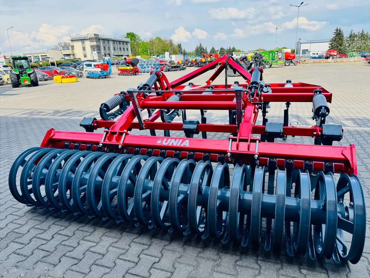 2025 Unia CROSS, Import Auf Lager in der EU — Foto 5 z 24