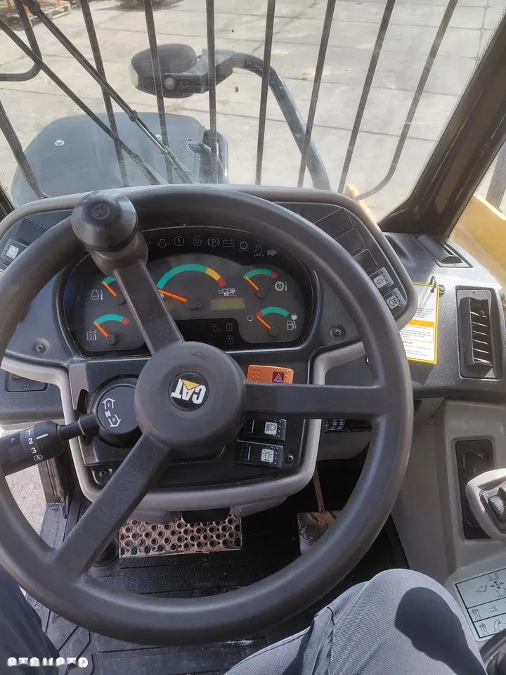 2008 Caterpillar TH220B, 6.540 mth, Import Auf Lager in der EU — Foto 11 z 13