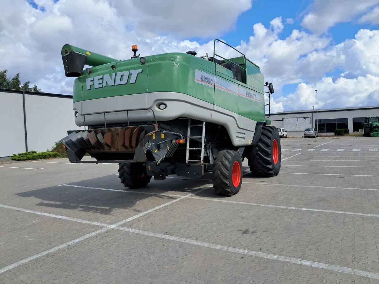 2011 Fendt 6300C, 5.194 mth, Import Auf Lager in der EU — Foto 6 z 12