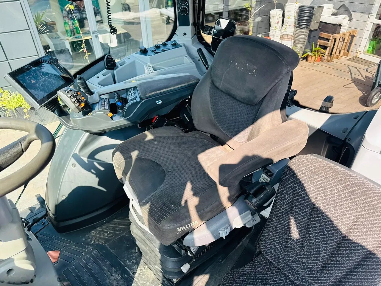 2018 Valtra T254 Versu, 8.300 mth, Import Auf Lager in der EU — Foto 13 z 15