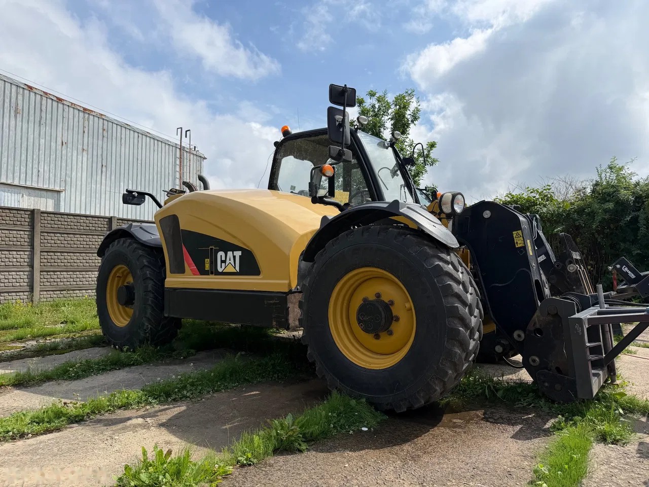 2016 Caterpillar TH337C, 7.400 mth, Import Auf Lager in der EU — Foto 11 z 12
