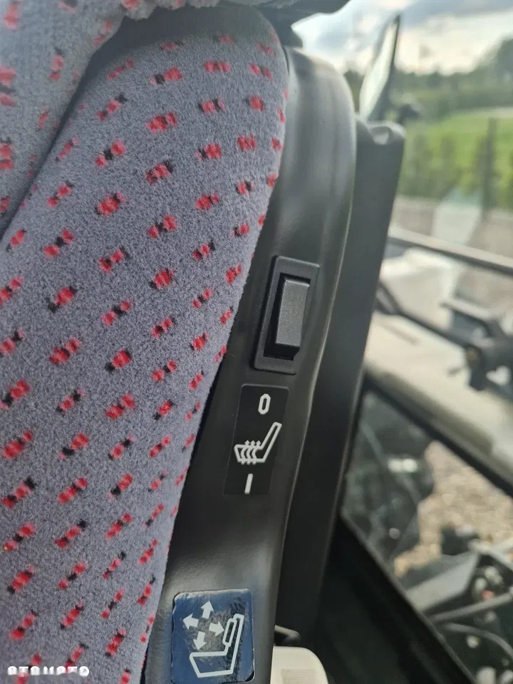 2008 Valtra N111 HiTech, 8.218 mth, Import Auf Lager in der EU — Foto 14 z 24
