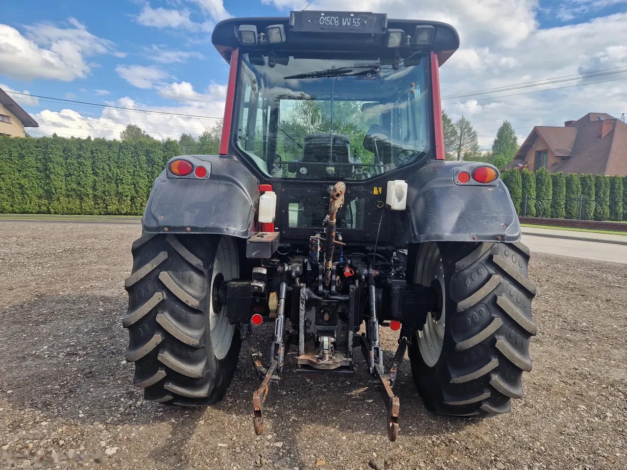 2008 Valtra N111 HiTech, 8.218 mth, Import Auf Lager in der EU — Foto 4 z 24