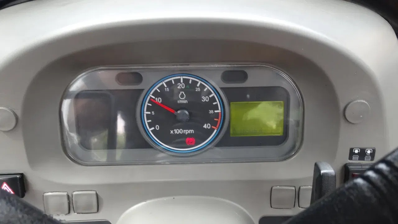 2017 Tym 754, 1.499 mth, Import Auf Lager in der EU — Foto 14 z 19