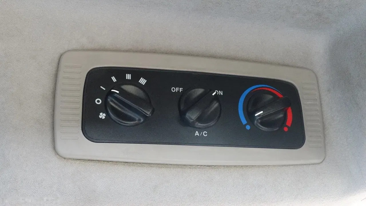 2017 Tym 754, 1.499 mth, Import Auf Lager in der EU — Foto 15 z 19