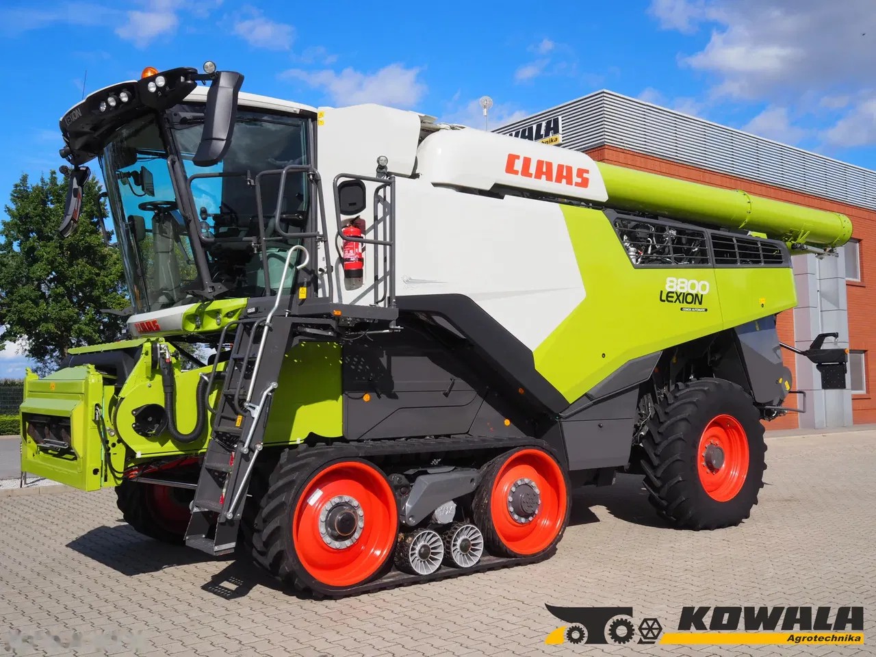 2024 Claas LEXION, 974 mth, Import Auf Lager in der EU — Foto 1 | AMECAR 2024 Claas LEXION, 974 mth, Import Auf Lager in der EU — Foto 1
