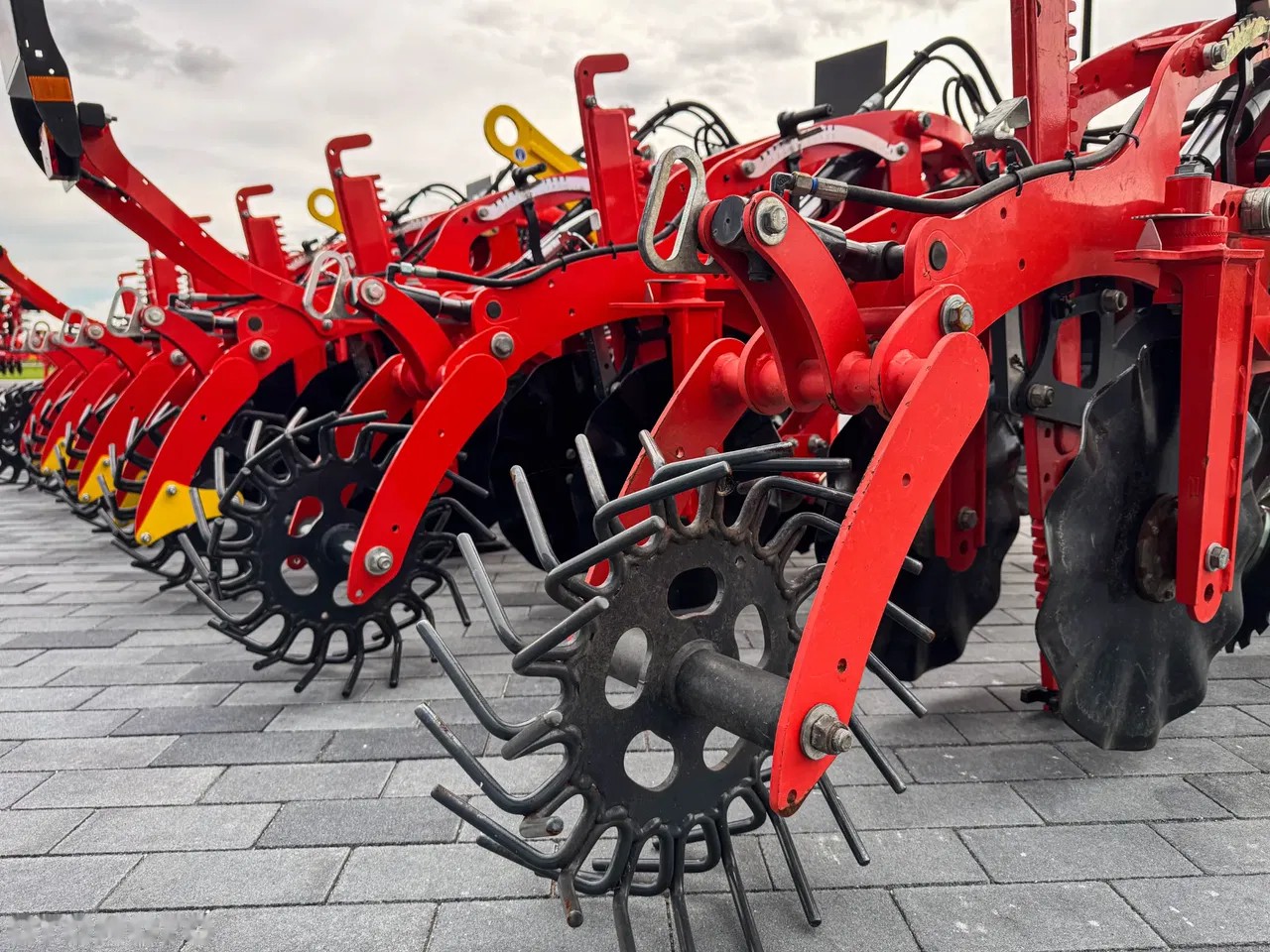 2023 Kuhn STRIGER 600R, Import Auf Lager in der EU — Foto 8 z 9