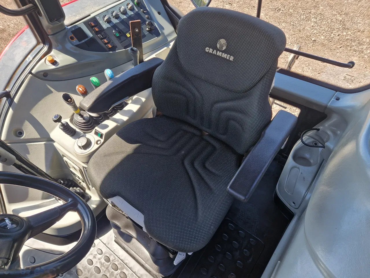 2008 Valtra T121 HiTech, 12.770 mth, Import Auf Lager in der EU — Foto 13 z 24