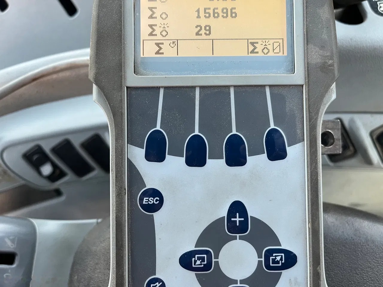 2013 Claas Variant 380, Import Auf Lager in der EU — Foto 13 z 13