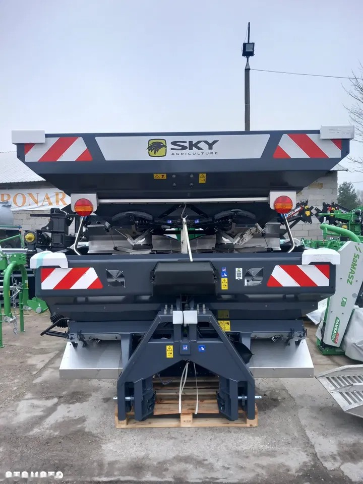 2024 Sky, Import Auf Lager in der EU — Foto 16 z 24