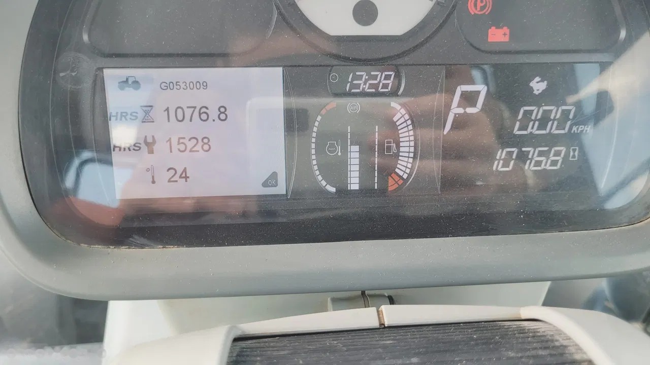 2016 Valtra S274, 1.076 mth, Import Auf Lager in der EU — Foto 13 z 19