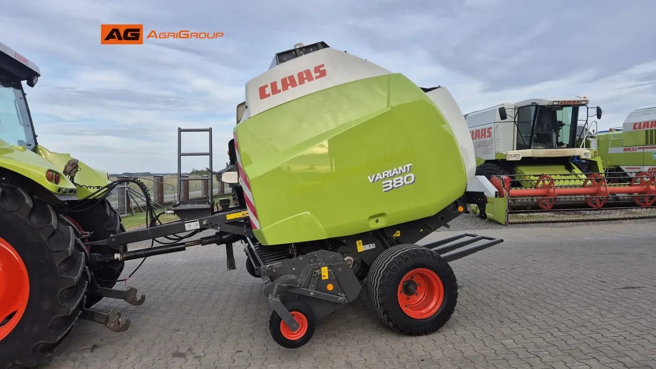 2008 Claas VARIANT 380 RF, Import Auf Lager in der EU — Foto 2 z 18