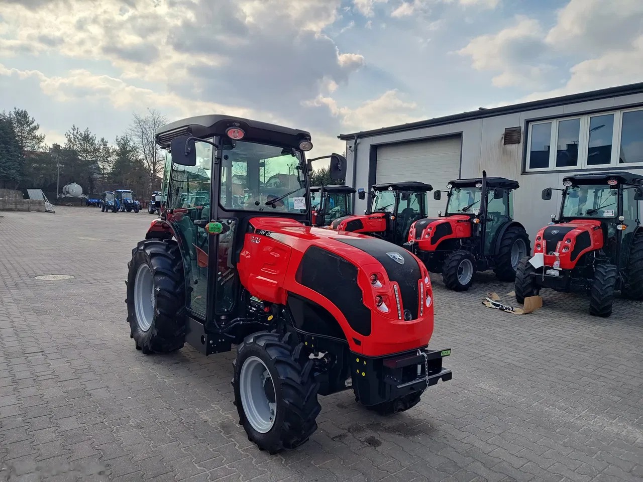 2026 Antonio Carraro AV 2.85N BASIC, 1 mth, Import Auf Lager in der EU — Foto 2 z 20