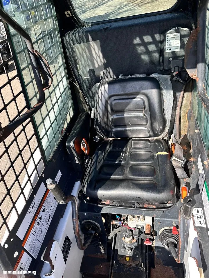 2002 Bobcat 463, 5.609 mth, Import Auf Lager in der EU — Foto 7 z 9