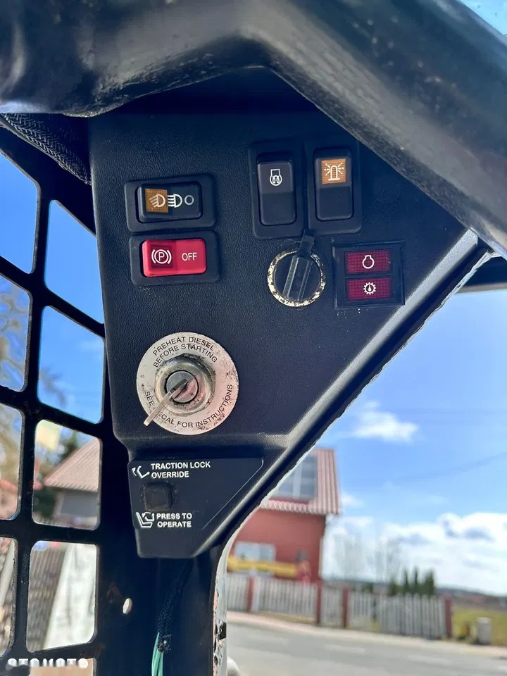 2002 Bobcat 463, 5.609 mth, Import Auf Lager in der EU — Foto 8 z 9