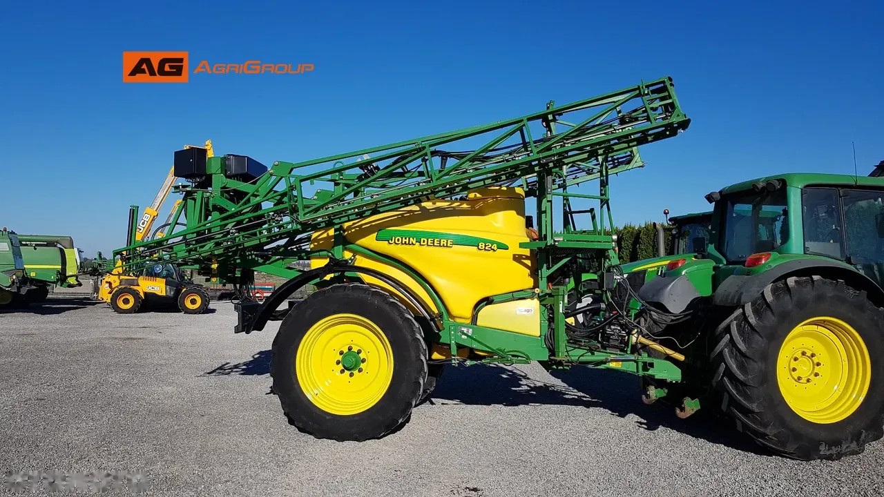 2002 John Deere 824, Import Auf Lager in der EU — Foto 1